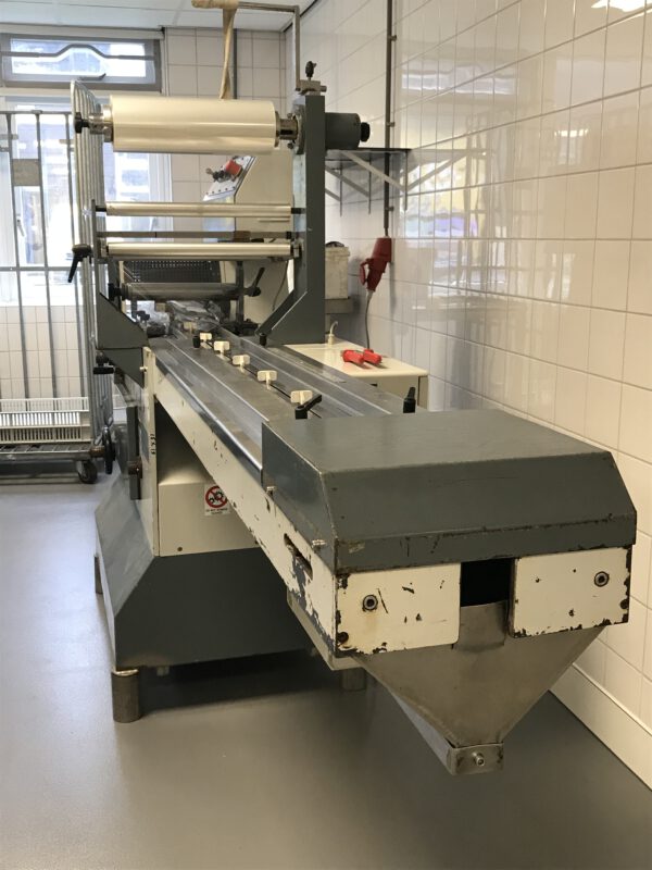 Verhuur object A180307-Semca Flow Pack machine
