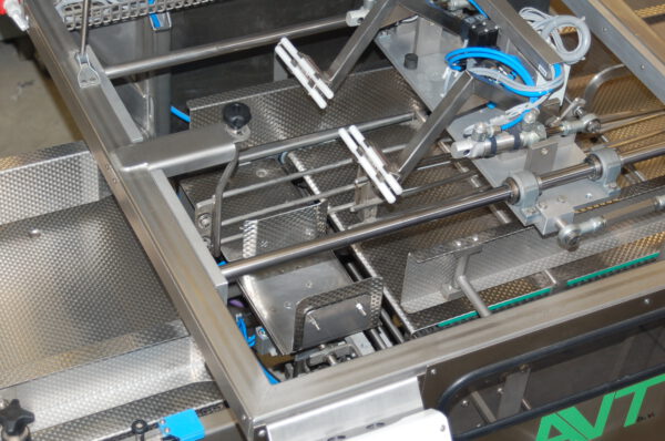 Theta, Volautomatisch splits- en draaistation folder NL